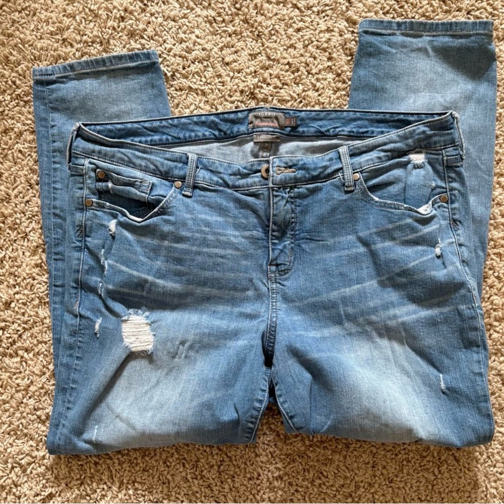 Torrid Boyfriend Straight Leg Jeans Vintage Stretch